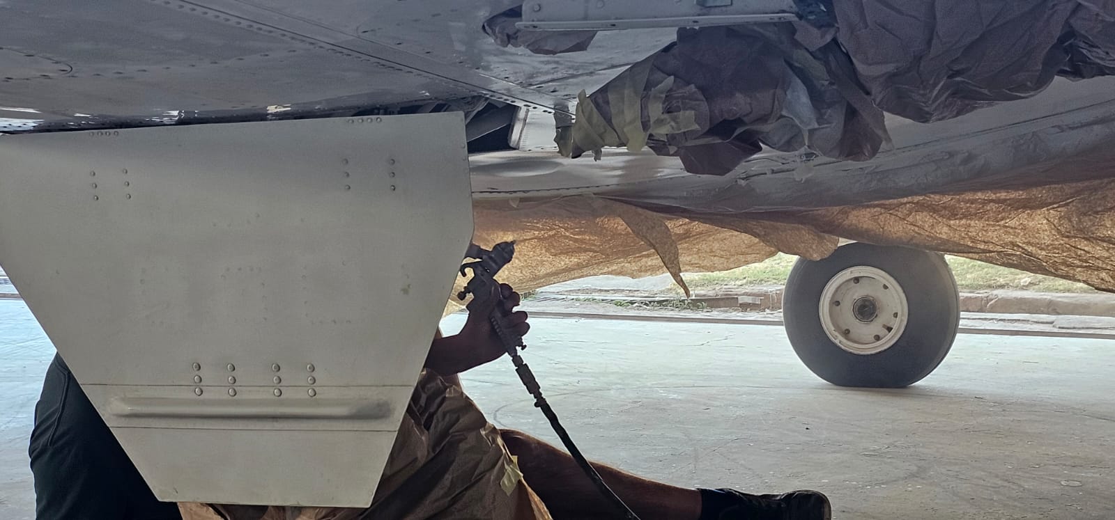Aircraft Touch-Ups and Paint Restoration